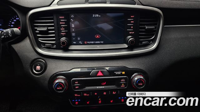Kia Sorento 2018 — photo 14