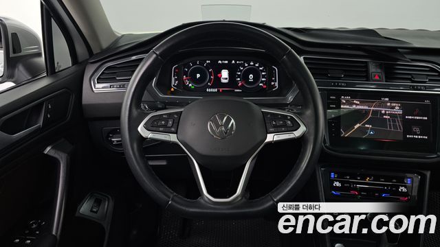 Volkswagen Tiguan 2023 — photo 14