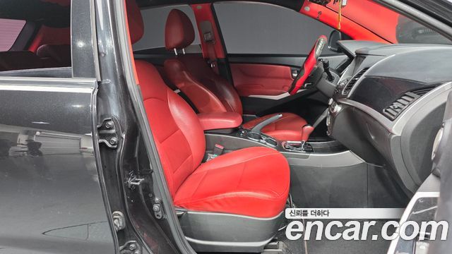 KG Mobility KORANDO 2015 — photo 11