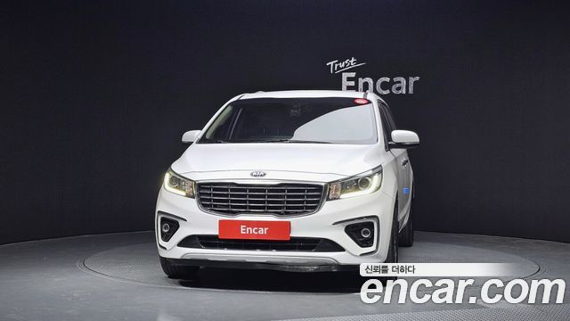 Kia Canival 2020 — photo 3