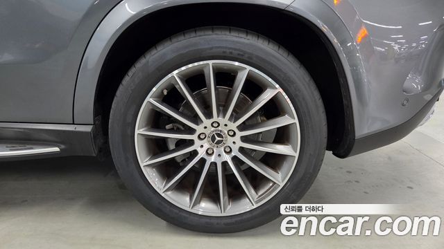 Mercedes-Benz GLE-Class 2025 — photo 5