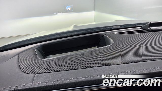 Mercedes-Benz GLE-Class 2025 — photo 12