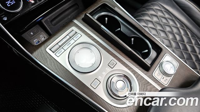 Genesis GV80 2020 — photo 9