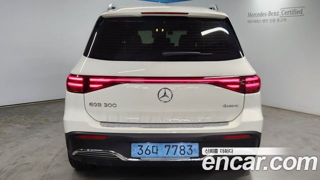 Mercedes-Benz EQB 2025 — photo 4