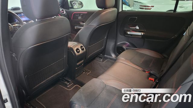 Mercedes-Benz EQB 2025 — photo 10