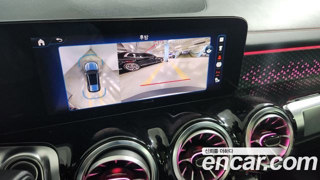 Mercedes-Benz EQB 2025 — photo 13