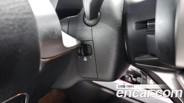 Mercedes-Benz EQB 2025 — photo 19