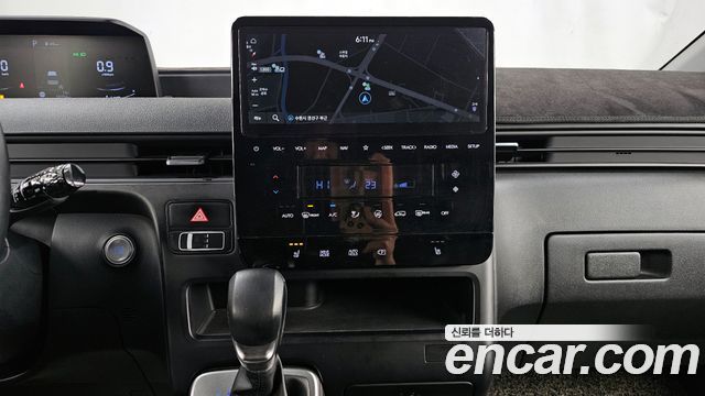 Hyundai Staria 2022 — photo 16