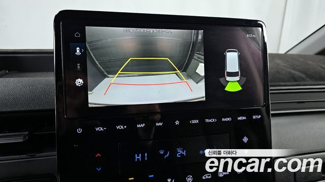 Hyundai Staria 2022 — photo 17