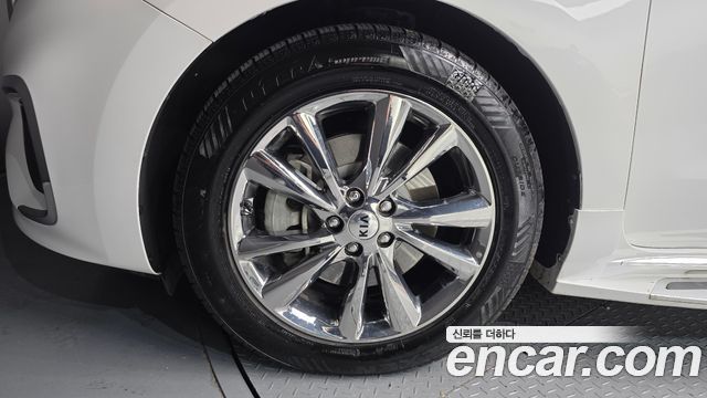 Kia Canival 2019 — photo 5