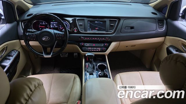 Kia Canival 2019 — photo 7