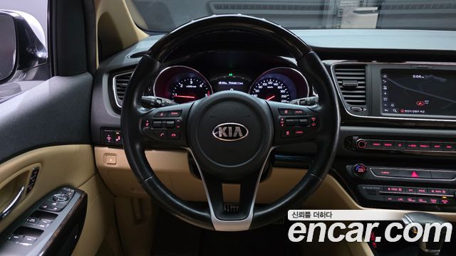 Kia Canival 2019 — photo 13