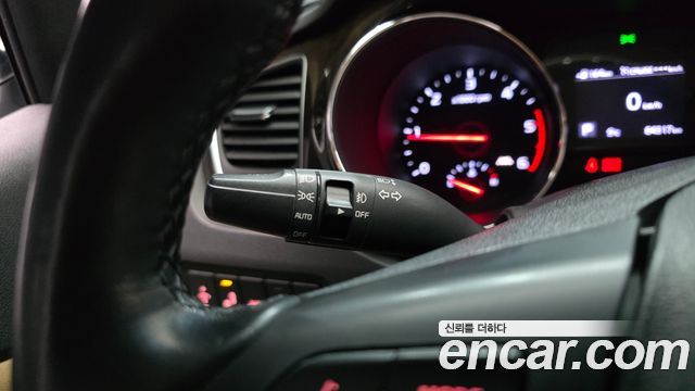 Kia Canival 2019 — photo 16