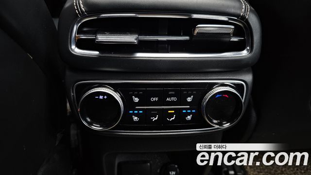 Genesis GV80 2020 — photo 15
