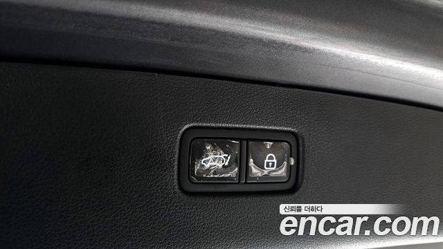 Genesis GV80 2020 — photo 19