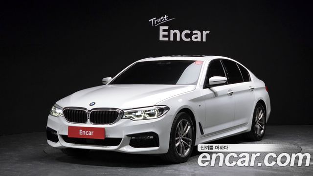 BMW 5-Series 2017 — photo 1