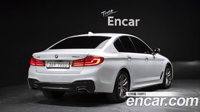 BMW 5-Series 2017 — photo 2