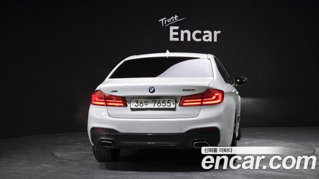 BMW 5-Series 2017 — photo 4