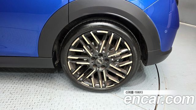 Mini Cooper 2025 — photo 5