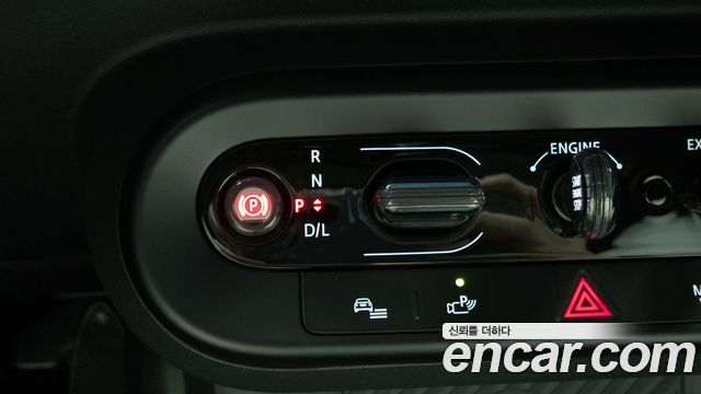 Mini Cooper 2025 — photo 9