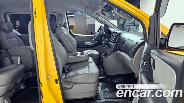 Hyundai Starex 2016 — photo 10