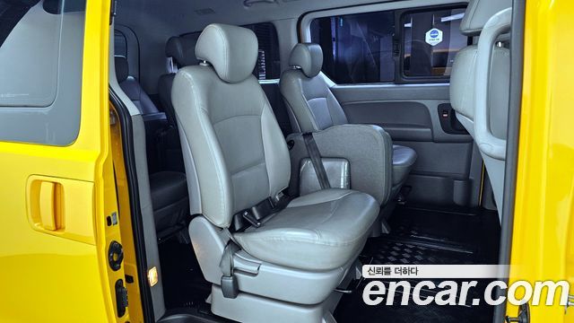 Hyundai Starex 2016 — photo 12