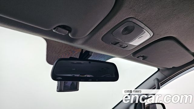 Hyundai Starex 2016 — photo 17