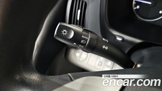 Hyundai Starex 2016 — photo 18