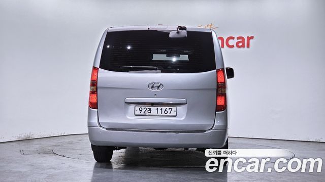 Hyundai Starex 2010 — photo 4