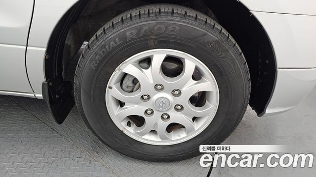 Hyundai Starex 2010 — photo 5