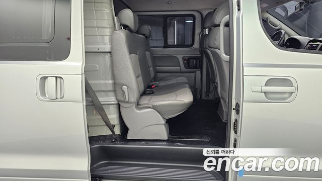 Hyundai Starex 2010 — photo 12