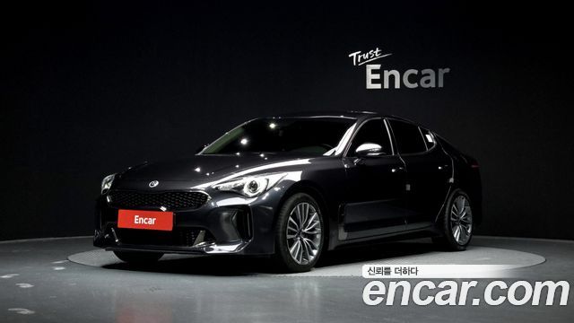 Kia Stinger 2018 — photo 1
