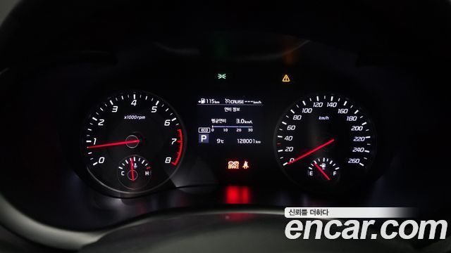 Kia Stinger 2018 — photo 8