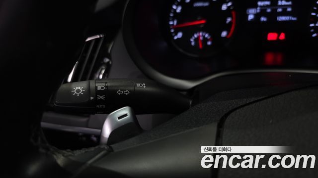 Kia Stinger 2018 — photo 18
