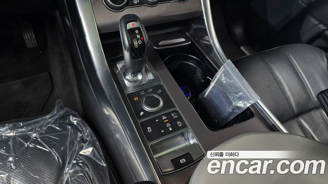 Land Rover Range Rover Sport 2016 — photo 9