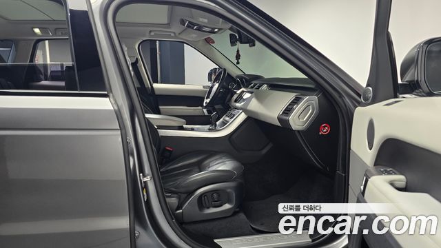 Land Rover Range Rover Sport 2016 — photo 11