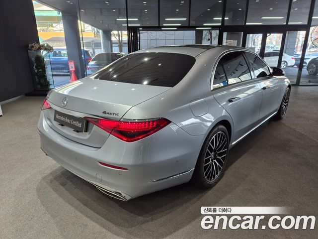 Mercedes-Benz S-Class 2025 — photo 2