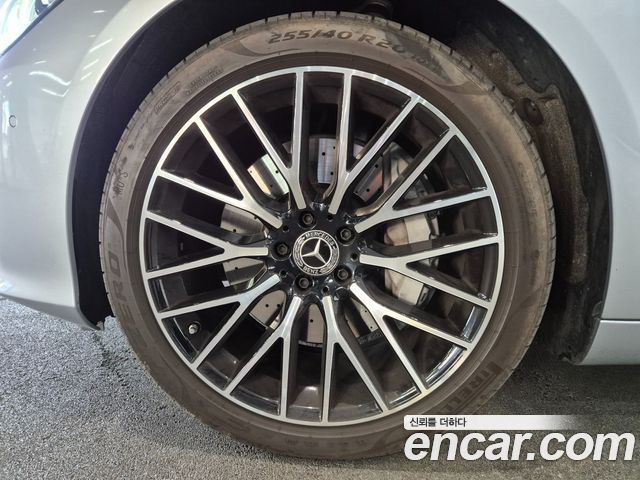 Mercedes-Benz S-Class 2025 — photo 5