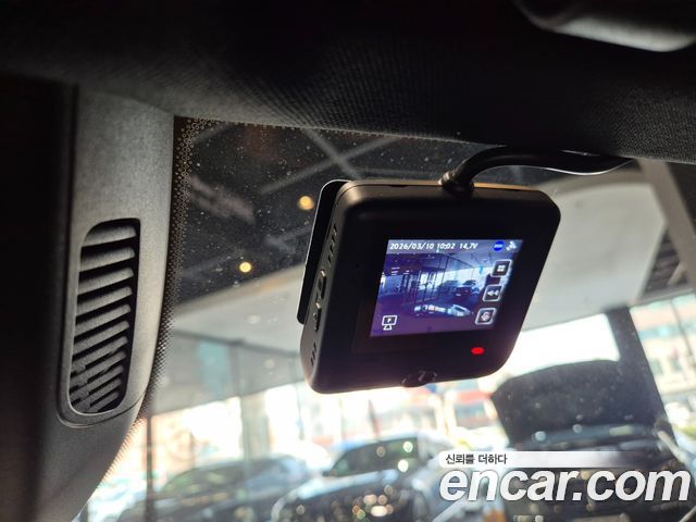 Mercedes-Benz S-Class 2025 — photo 19