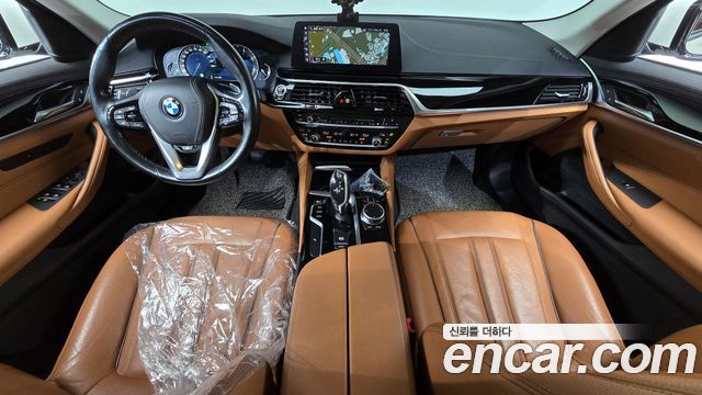 BMW 5-Series 2018 — photo 7