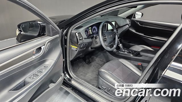 Hyundai Grandeur 2017 — photo 10