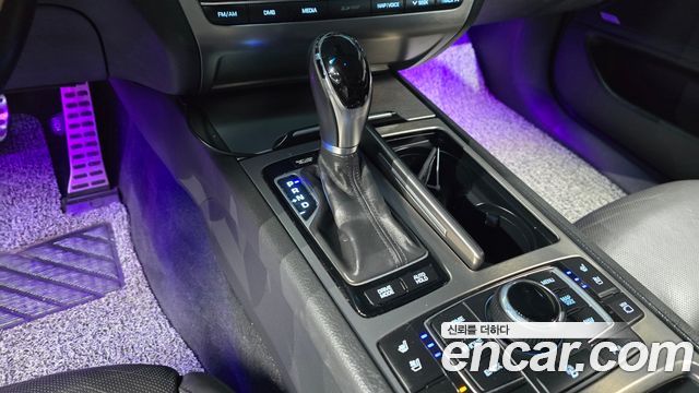 Hyundai Genesis 2015 — photo 9
