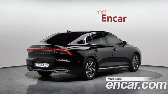 Hyundai Grandeur 2023 — photo 2