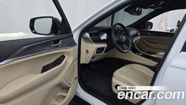 Jeep Cherokee 2023 — photo 10
