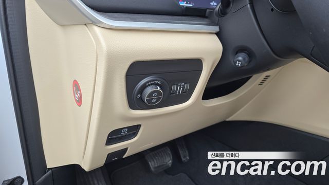 Jeep Cherokee 2023 — photo 17