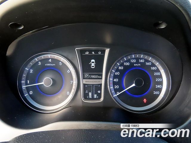 Hyundai Grandeur 2016 — photo 8