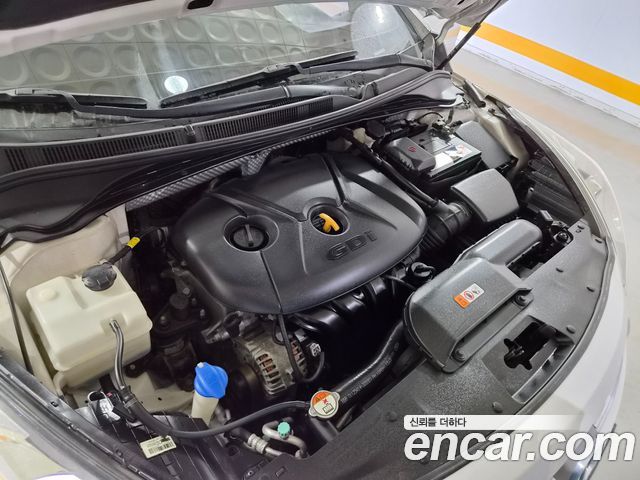 Hyundai i40 2012 — photo 17