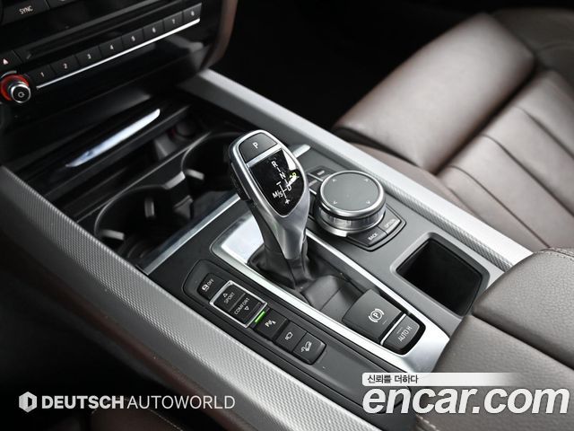 BMW X5 2018 — photo 9
