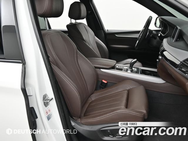 BMW X5 2018 — photo 10