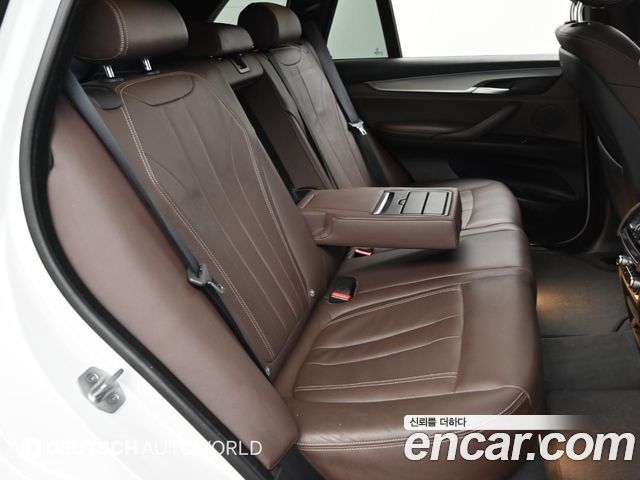 BMW X5 2018 — photo 12